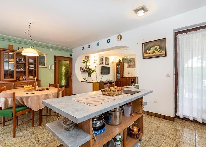 Gæstehus Biserka In 4*