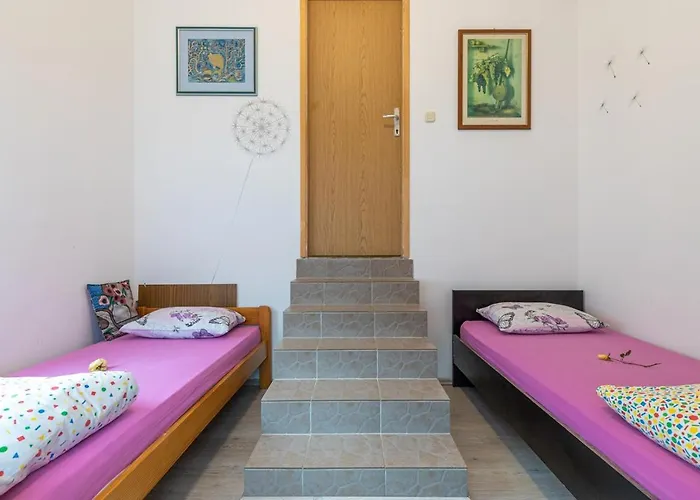 Biserka In 4* Banjole