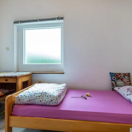 Biserka In Penzion Banjole